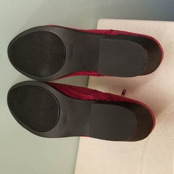 True Craft Women's Red Text Fabric TC-Winnie boots. Brand new. Never worn. - Picture 6 of 9